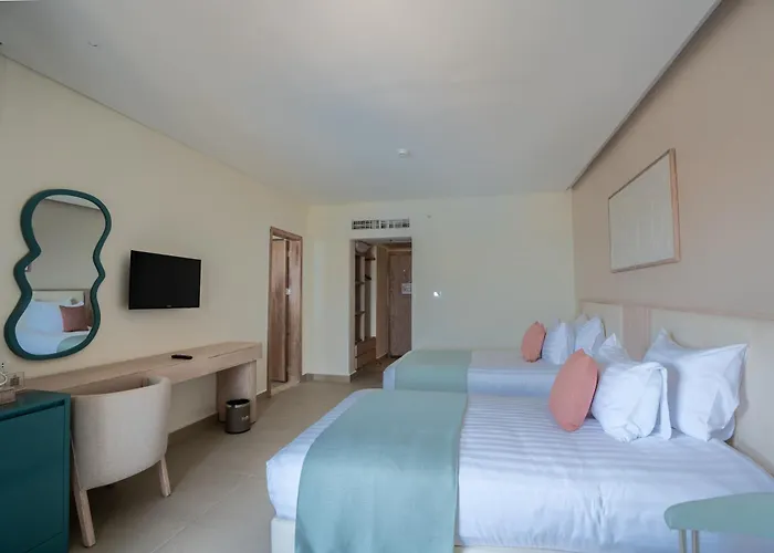Sunrise Azalea Aqua Park 4*