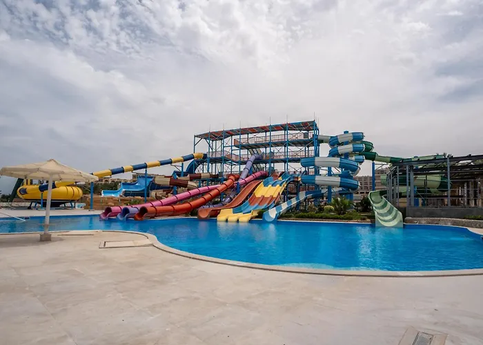 Sunrise Azalea Aqua Park منتجع 4*