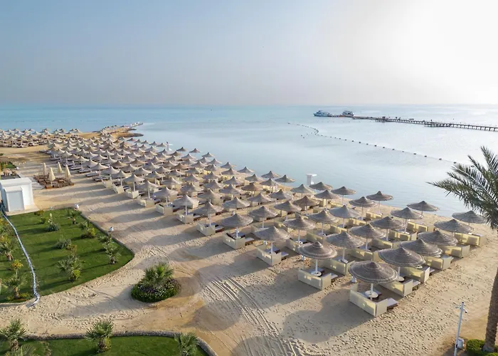 Sunrise Azalea Aqua Park منتجع الغردقة