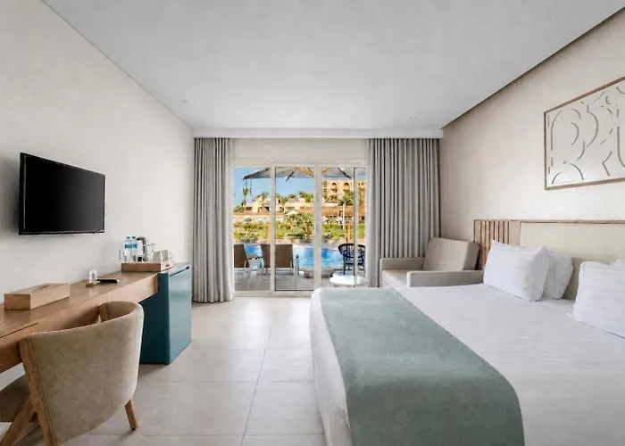 منتجع Sunrise Azalea Aqua Park 4*