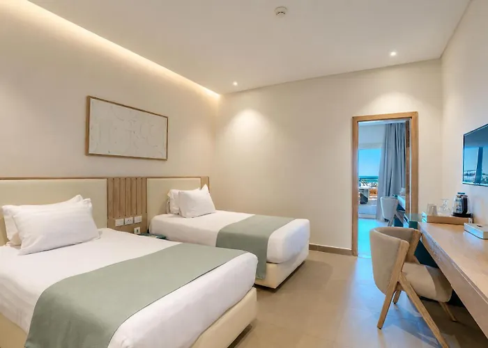 Sunrise Azalea Aqua Park 4*