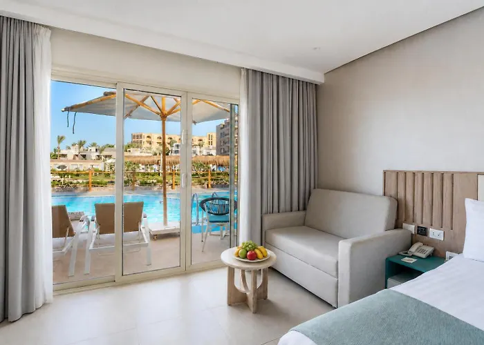 منتجع Sunrise Azalea Aqua Park 4*